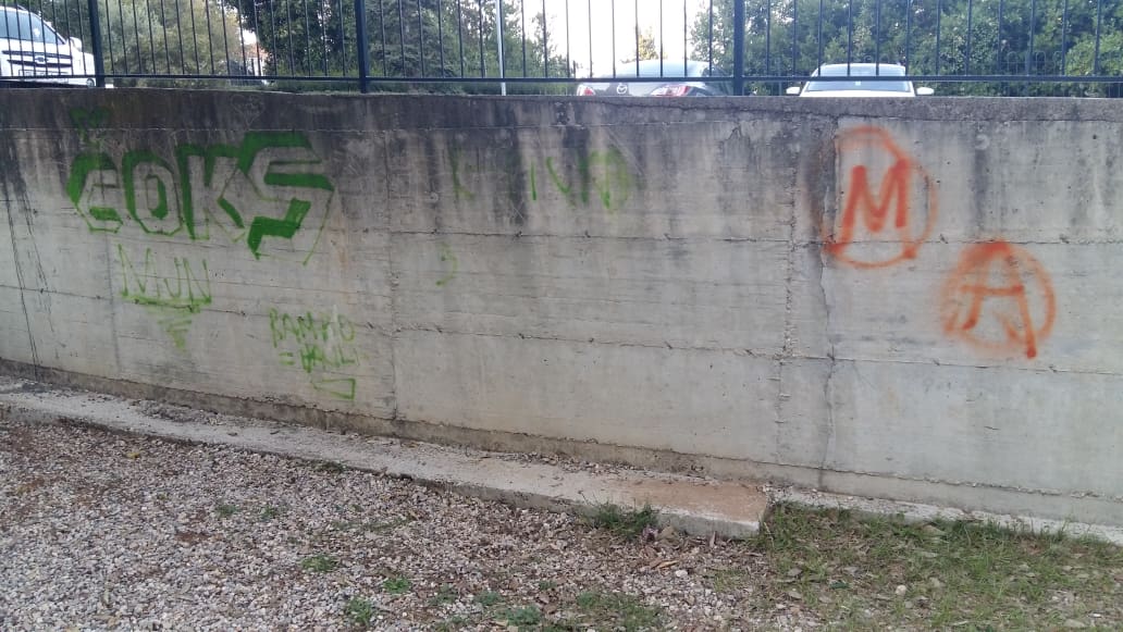 KOME SMETAJU UREĐENA DJEČJA IGRALIŠTA? Vandalizam na dječjem igralištu Dječjeg vrtića Palčica