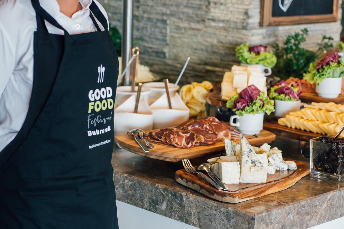 BOGAT SUBOTNJI FESTIVALSKI PROGRAM Obilje ukusnih zalogaja pred kraj Good Food Festivala