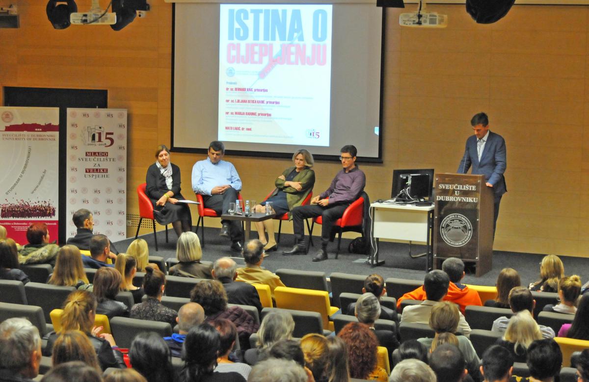 BURNA RASPRAVA NA TRIBINI O CIJEPLJENJU Lakić Butiganu: Oblatili ste me u novinama, žao mi je što vas nisam tužio!