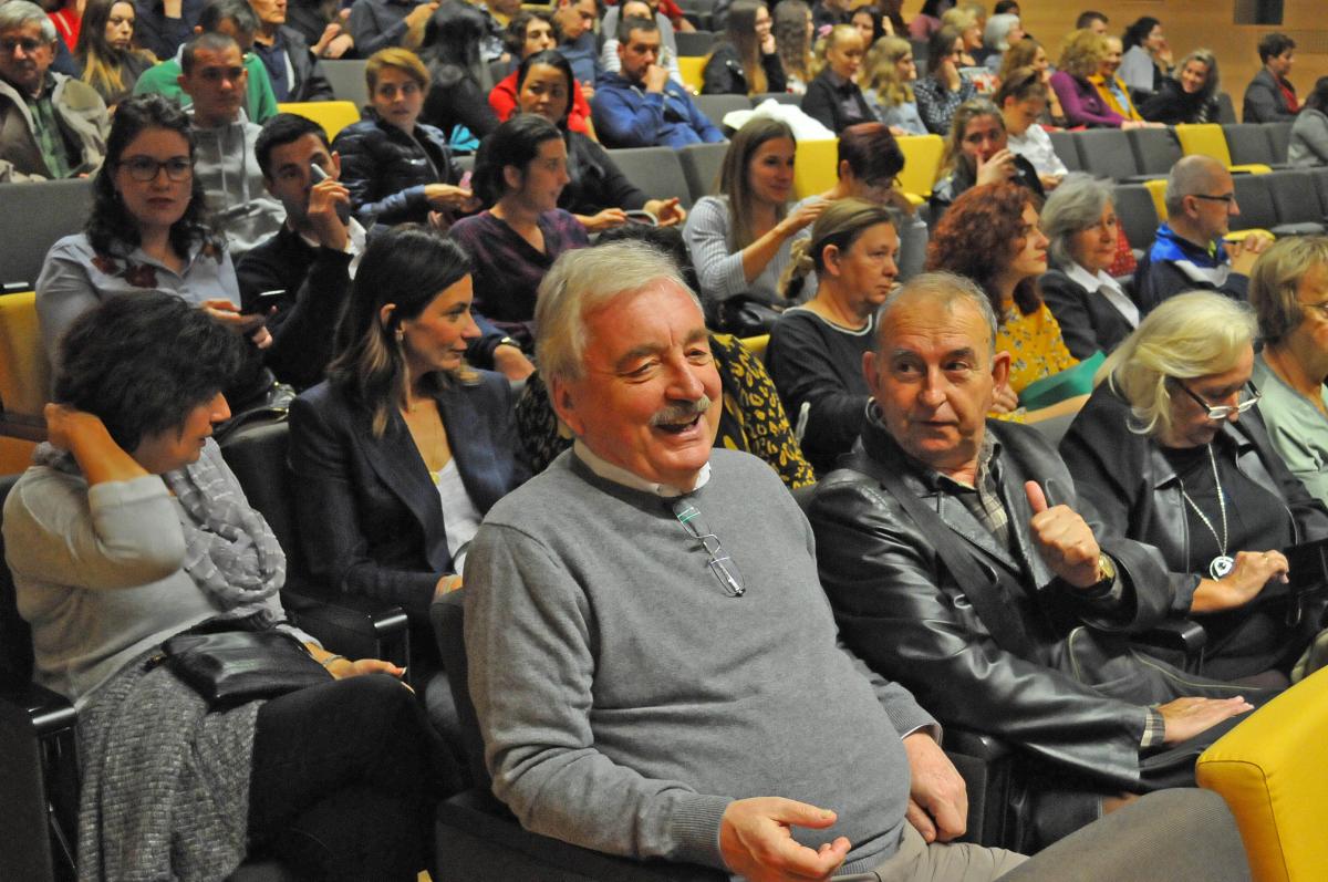 BURNA RASPRAVA NA TRIBINI O CIJEPLJENJU Lakić Butiganu: Oblatili ste me u novinama, žao mi je što vas nisam tužio!