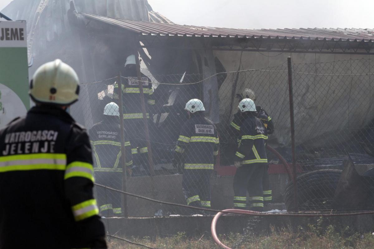  Izgorio manji skladišni prostor u Metkoviću