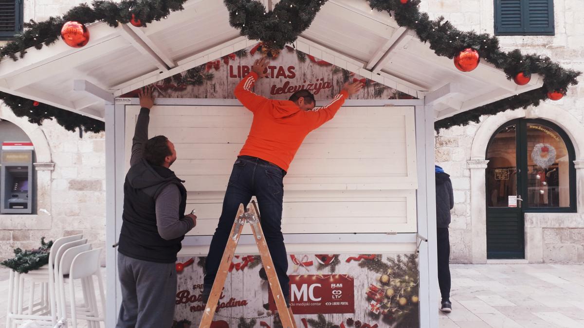 VESELJU NEMA KRAJA: I Libertas televizija svoju kućicu ima! (FOTO) 