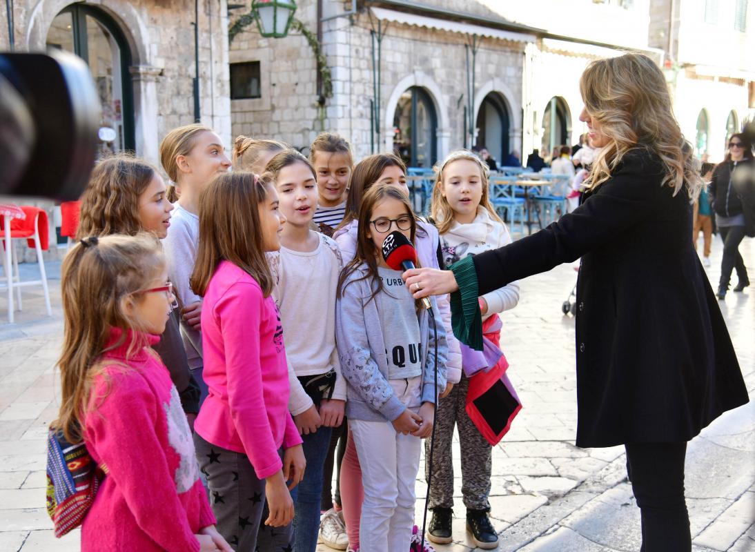 FOTOGALERIJA: Sunce i kućice, ne čudi živost najljepše ulice
