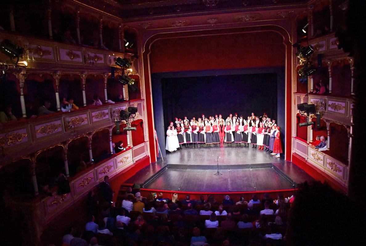 FOTOGALERIJA Humanitarni Linđov koncert za Udrugu slijepih i slabovidnih osoba u Dubrovniku