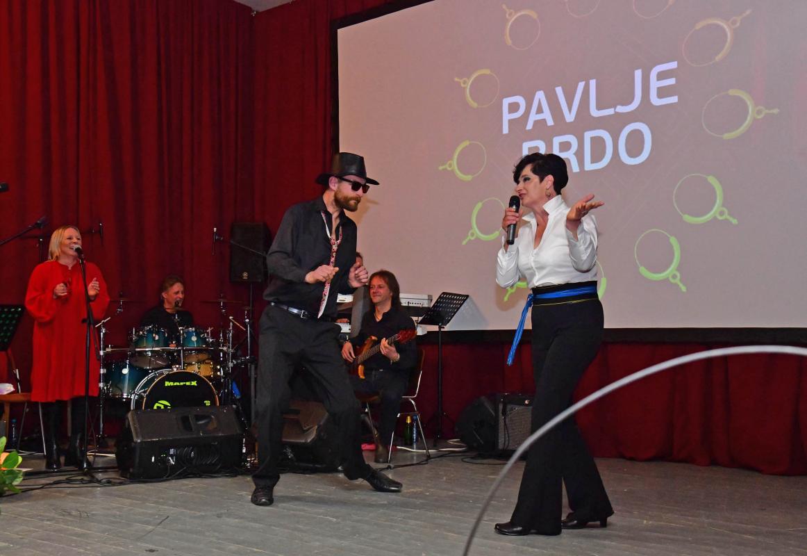 KONOVIZIJA/LUDILO NA GRUDI Pavela je s pjesmom 