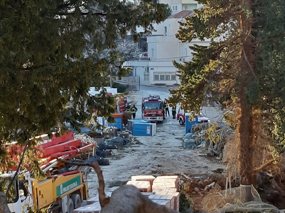 FOTO/VIDEO Buknuo požar na gradilištu studentskog doma!  