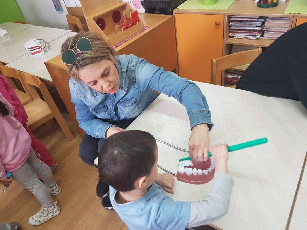 RADIONICA Mališani iz Dječjeg vrtića Gruž naučili sve o higijeni zubića (FOTO)