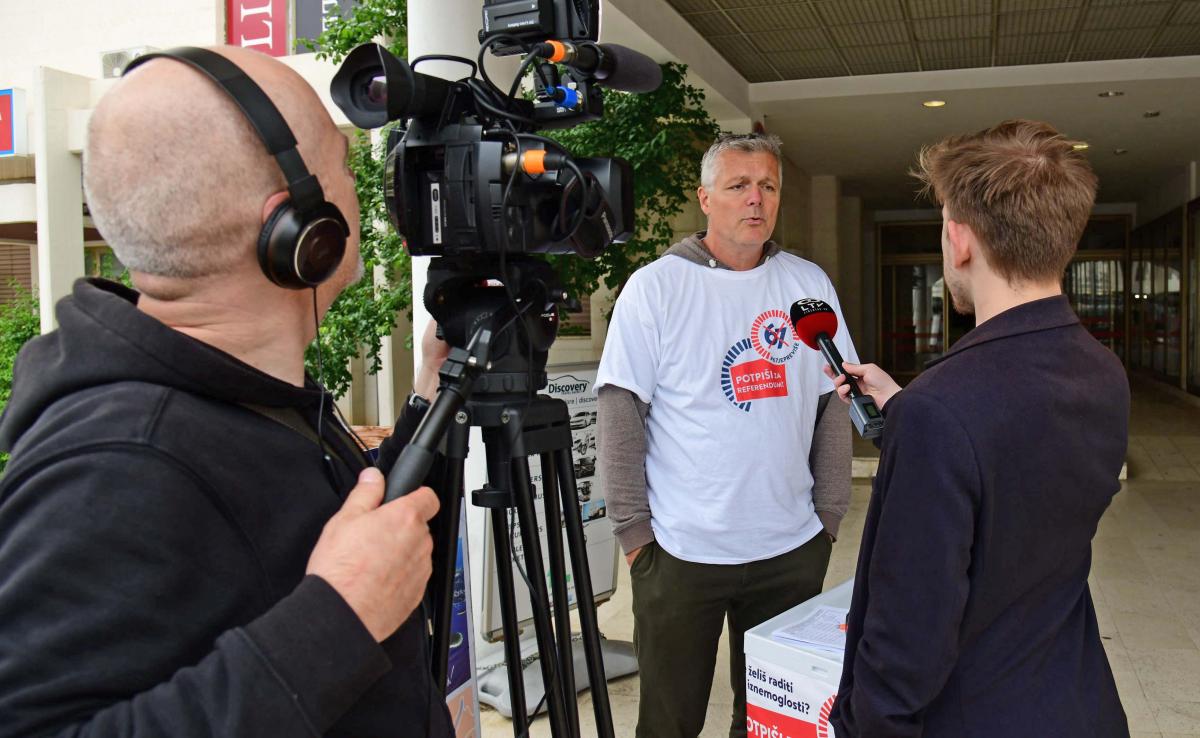 67 JE PREVIŠE U Dubrovniku se prikupljaju potpisi za referendum o uvjetima za mirovinu (FOTO)