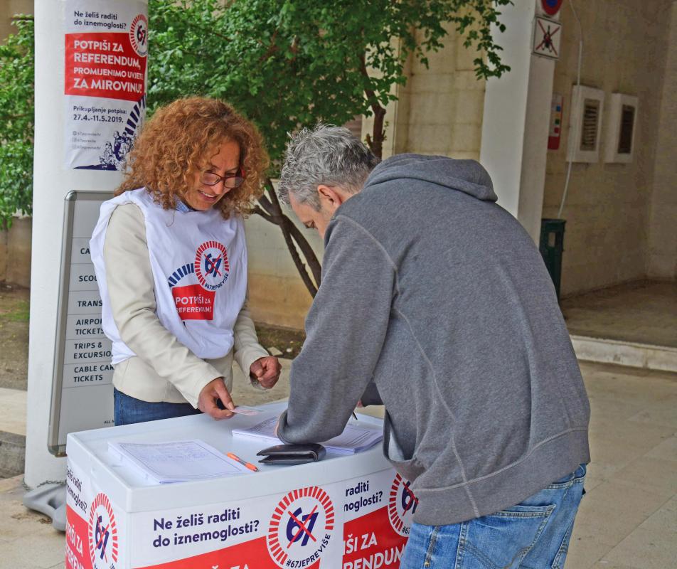 67 JE PREVIŠE U Dubrovniku se prikupljaju potpisi za referendum o uvjetima za mirovinu (FOTO)