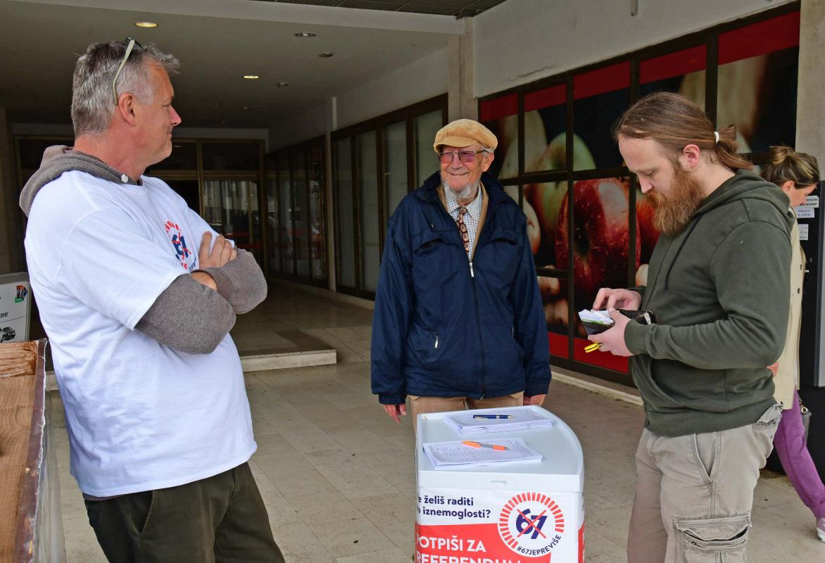 67 JE PREVIŠE U Dubrovniku se prikupljaju potpisi za referendum o uvjetima za mirovinu (FOTO)