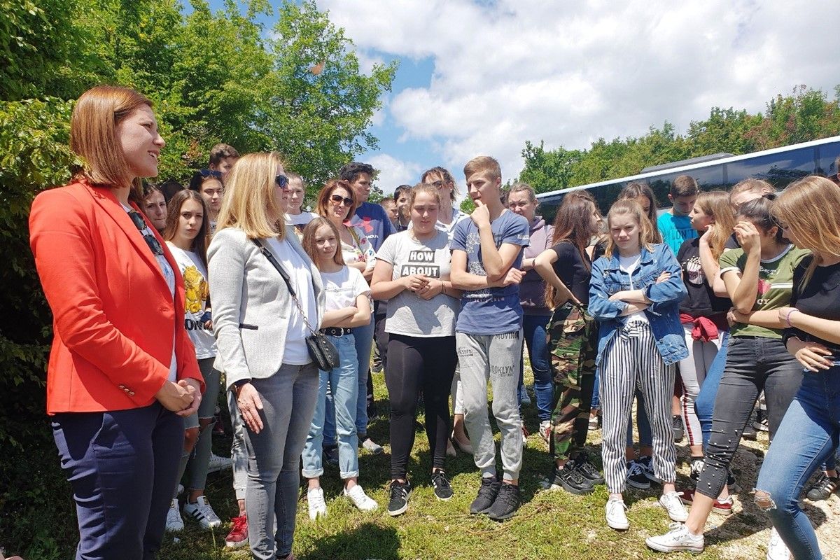  Osnovnoškolci iz Mokošice obišli Grabovicu i Reciklažno dvorište (FOTO)
