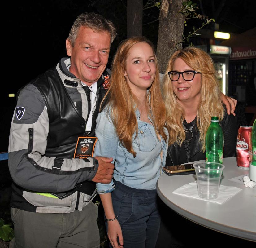 BIKERS WEEKEND Spektakl na Babinom kuku, publika uživala na koncertu Divljih jagoda (FOTOGALERIJA)
