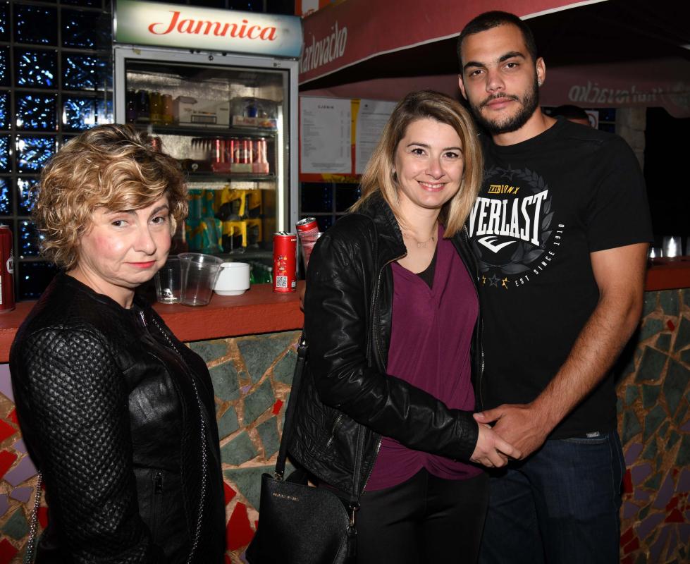 BIKERS WEEKEND Spektakl na Babinom kuku, publika uživala na koncertu Divljih jagoda (FOTOGALERIJA)