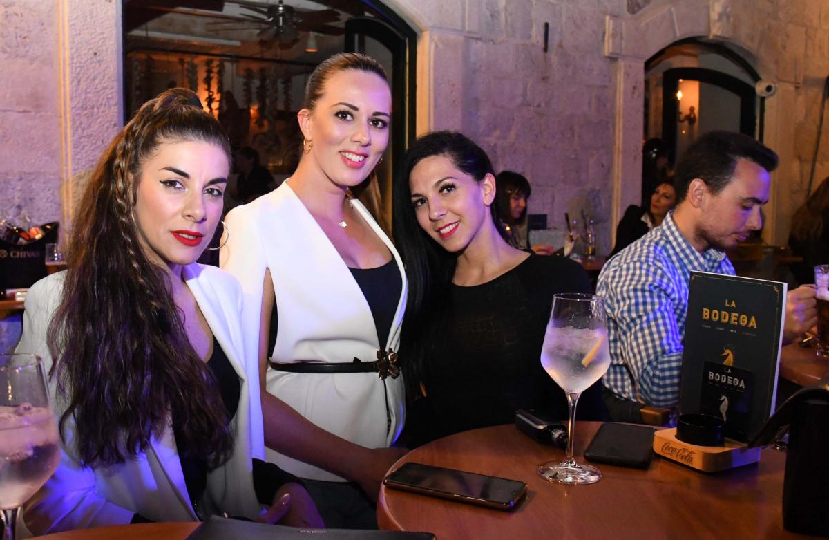 NEZABORAVNA ZABAVA Cele i La Bodega otvorili ljetnu sezonu (FOTOGALERIJA)