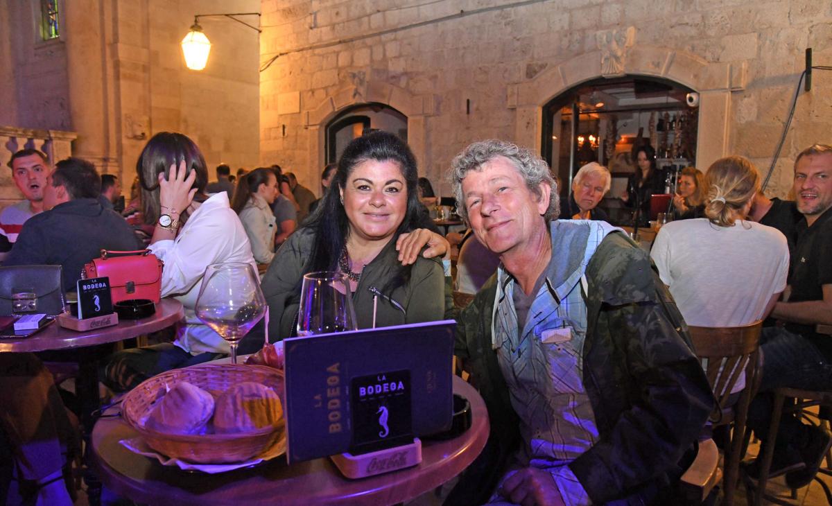 NEZABORAVNA ZABAVA Cele i La Bodega otvorili ljetnu sezonu (FOTOGALERIJA)