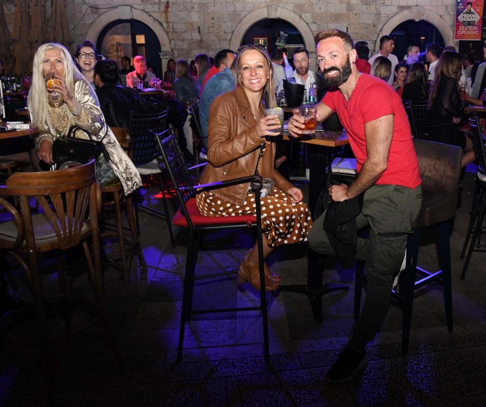 NEZABORAVNA ZABAVA Cele i La Bodega otvorili ljetnu sezonu (FOTOGALERIJA)