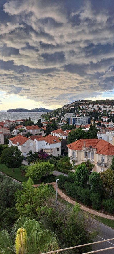 GRAD, TO STE VI Tmurno nebo iznad Grada (FOTO) | Libero Portal