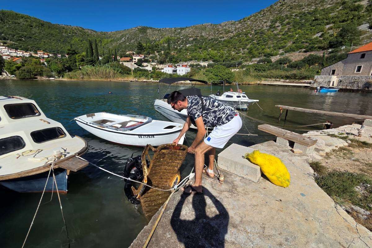 Ronilački klub Dubrovnik sudjelovao u akciji World Cleanup Day: Sve manje otpada u podmorju Zatona
