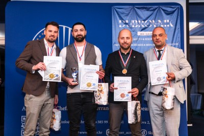 DodjelaBarmeni&Konobari-13.jpg