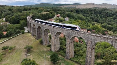 U prometu prvi hibridni elektrodizelski vlak na relaciji Split - Zagreb