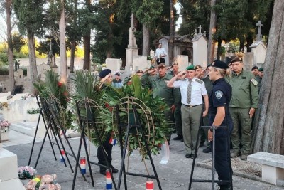 Položeni vijenci na Boninovu u čast poginulim braniteljima