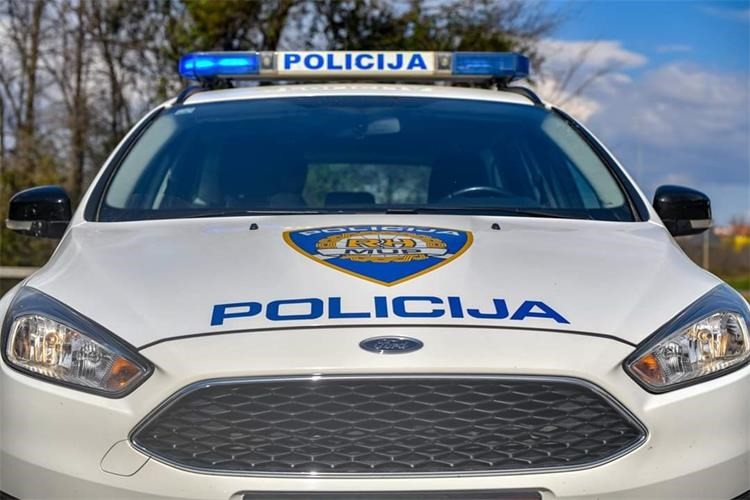 POLICIJSKA INTERVENCIJA
