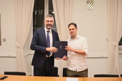 Gradonačelnik potpisao nove ugovore za stambeno zbrinjavanje mladih