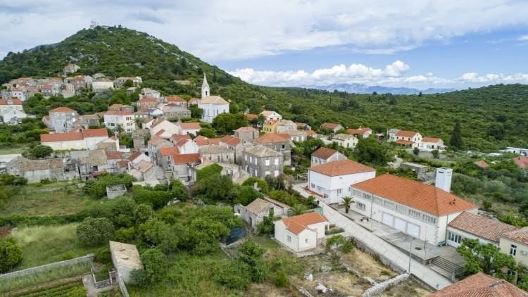 POBOŽNOSTI U CRKVAMA