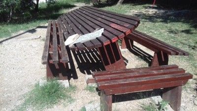 vandalizam mokosica eko omblici stol by fb/eko omblici