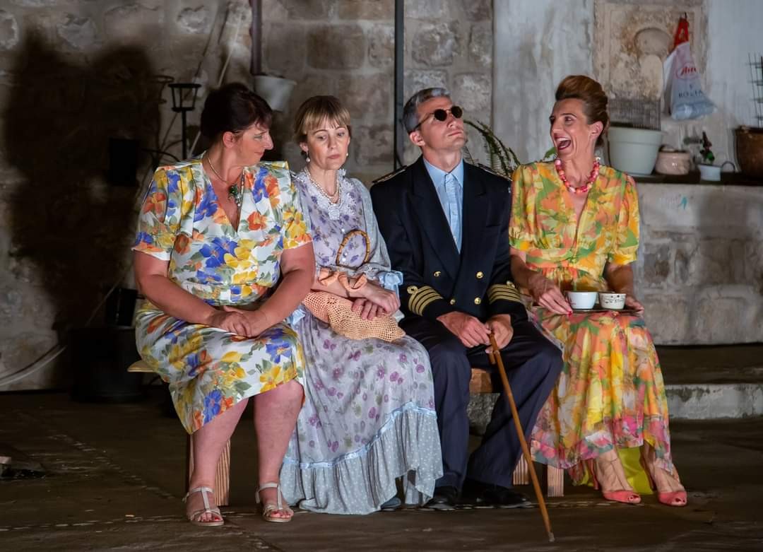 Kazališna družina Kolarin gostuje na Mljetu s predstavom Mare Fjočica