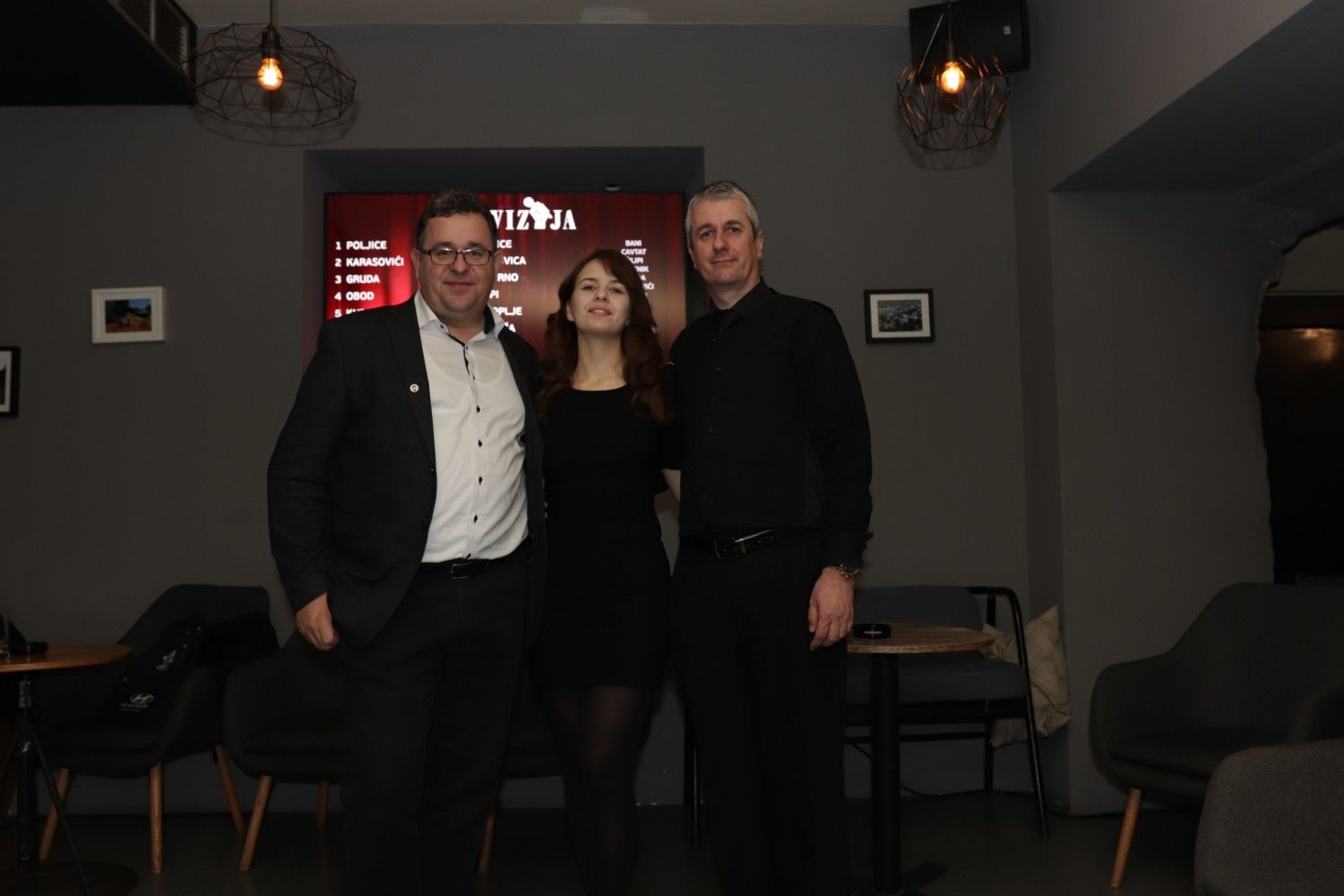 Konovizija Warm Up Party u Wine baru Volat (FOTOGALERIJA)