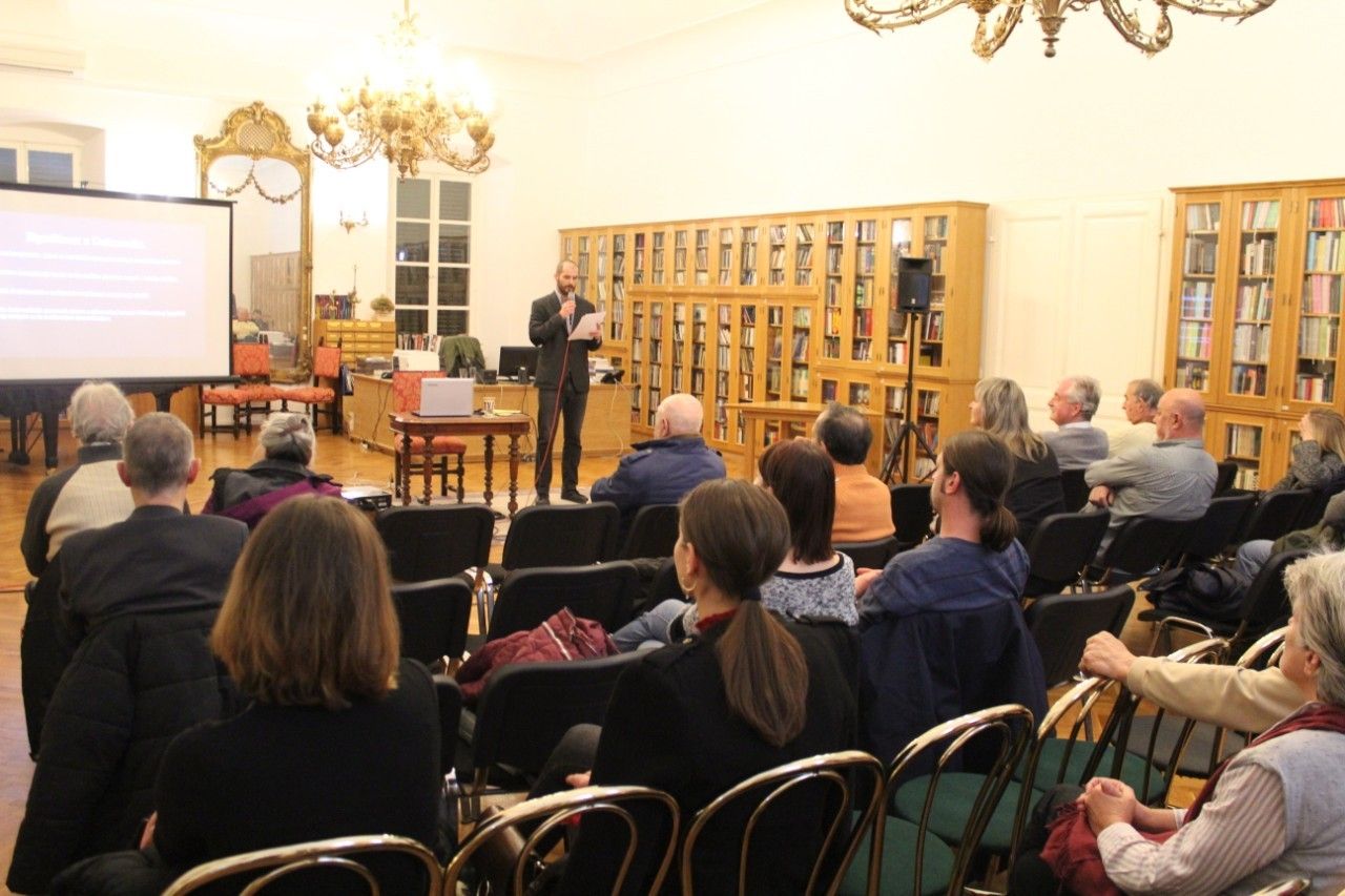 Kristian Paskojević održao predavanje o ćirilici u dubrovačkoj diplomaciji