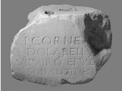 Natpis-na-bazi-kipa-Publija-Kornelija-Dolabele-_-Preuzeto-iz-_Archaeologia-Adriatica-II-2008.-1024x763.jpg
